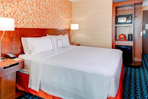 Fairfield Inn & Suites by Marriott Cape Cod Hyannis image 5